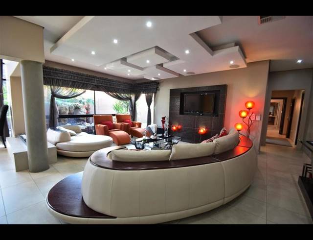 5 BEDROOM HOUSE FOR SALE IN ORIEL